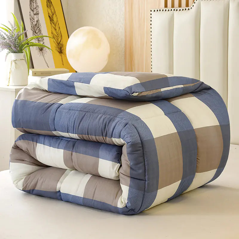 Thick Warm Quilt for All Seasons - Single Bed Size
